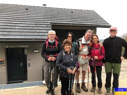Lac de la Thuile par le col du Mont