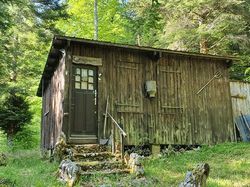 Montagne de Bange et lac de Mariet